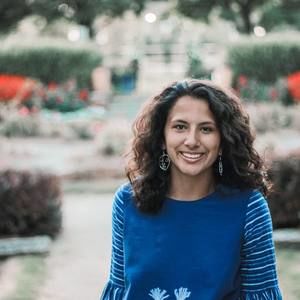 Meet your Posher, Julia